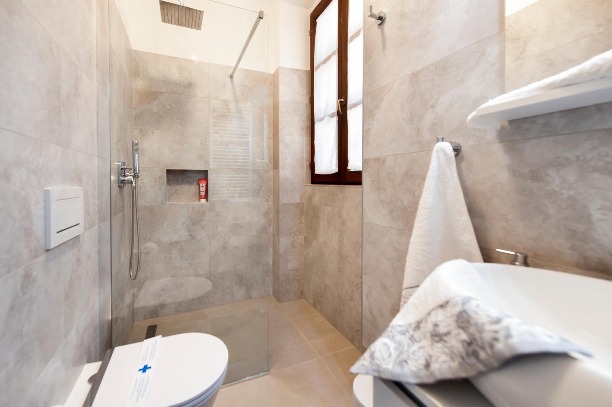Apartment Rubi โรวีน ภายนอก รูปภาพ